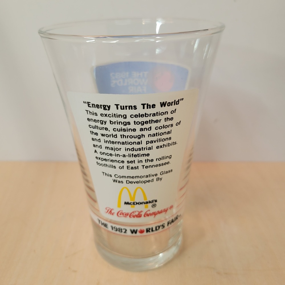 1982 World's Fair Knoxville Glass McDonald's Coca-Cola Energy‎ Turns The World - Picture 2 of 5